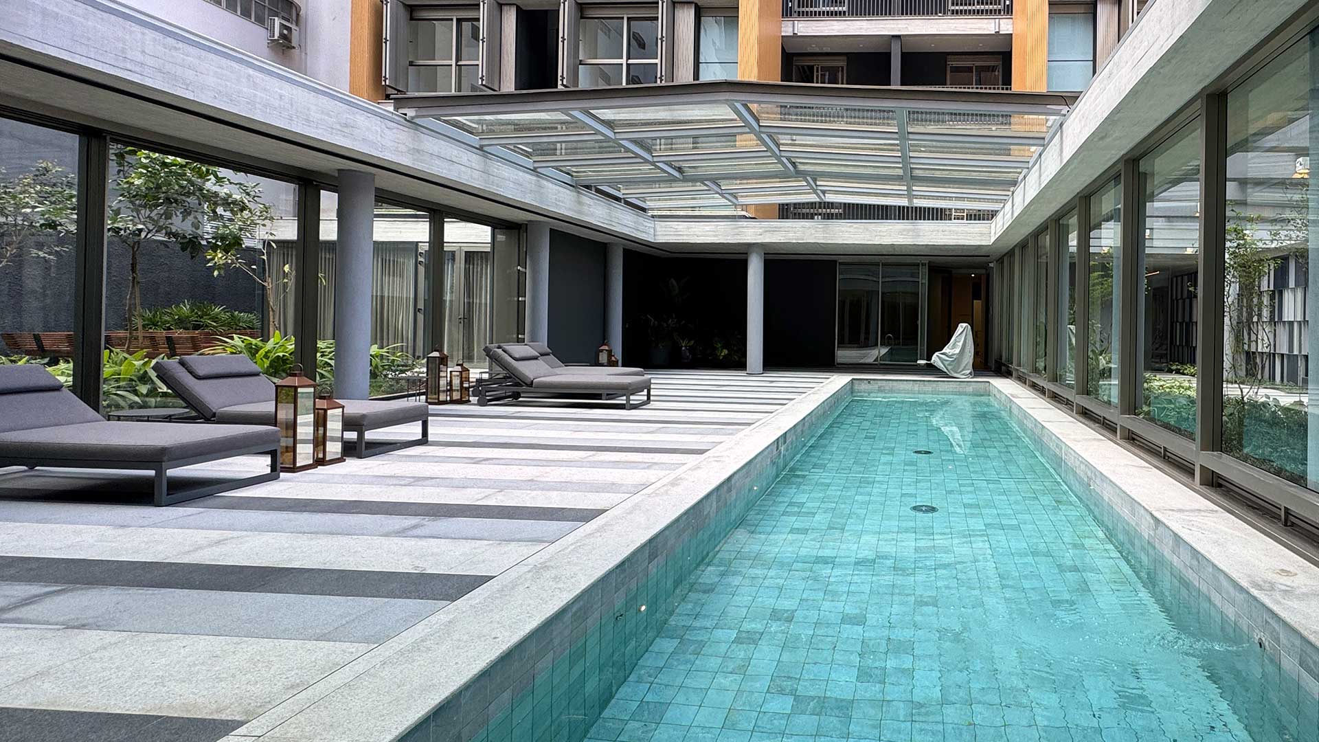 Helbor Jardins por Artefacto — Piscina