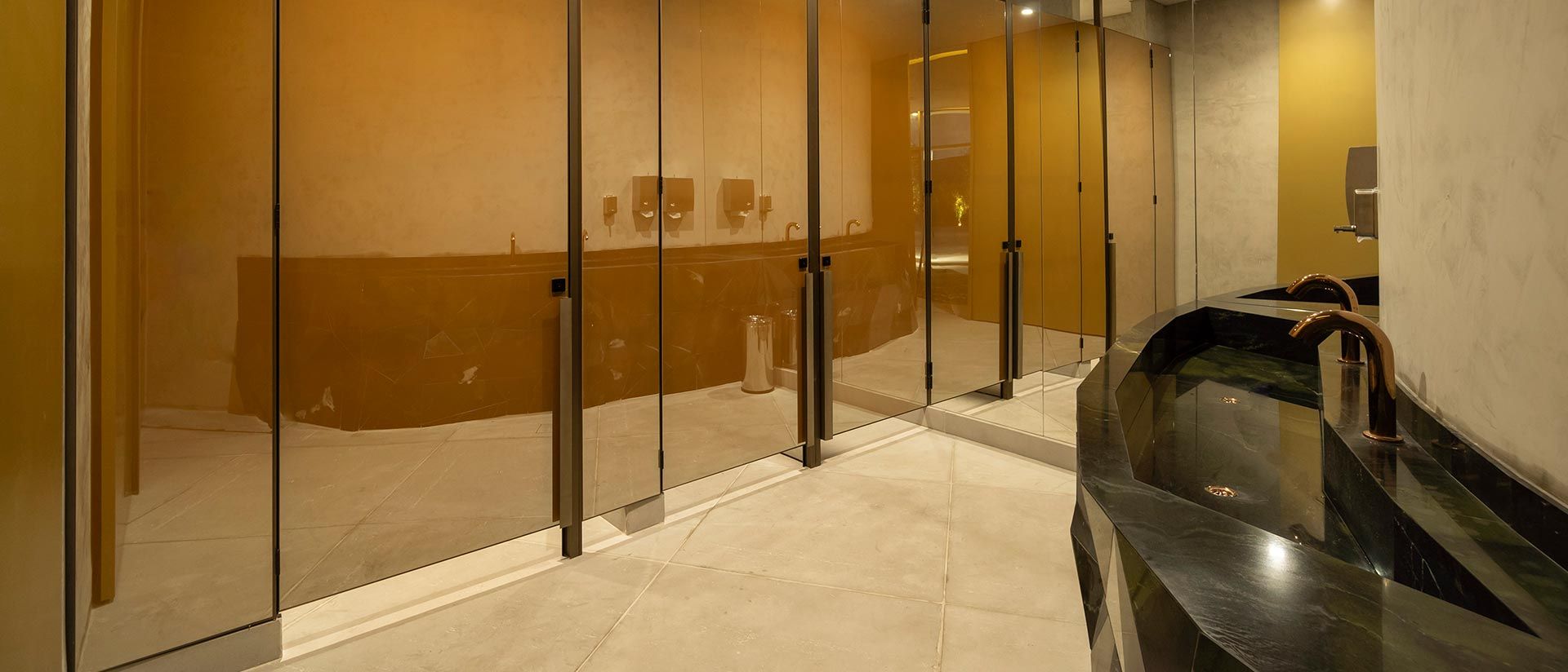 W Residences São Paulo — BANHEIRO W RES