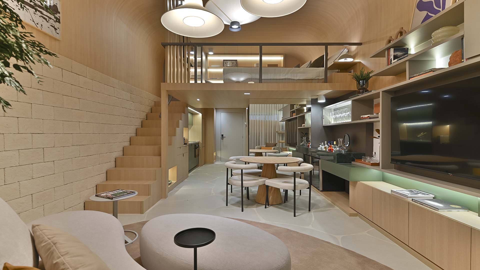 Studio decorado 41,09m² privativos, com pé-direito de 3,90m