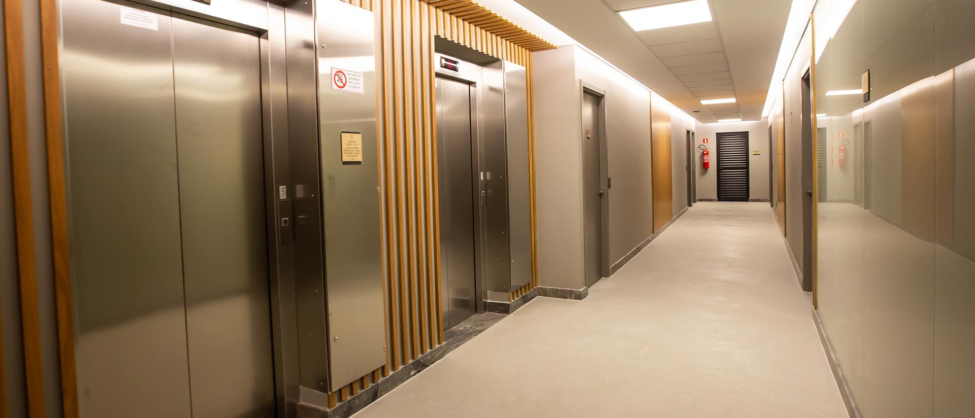 Helbor Offices Prime Ecoville — Elevadores