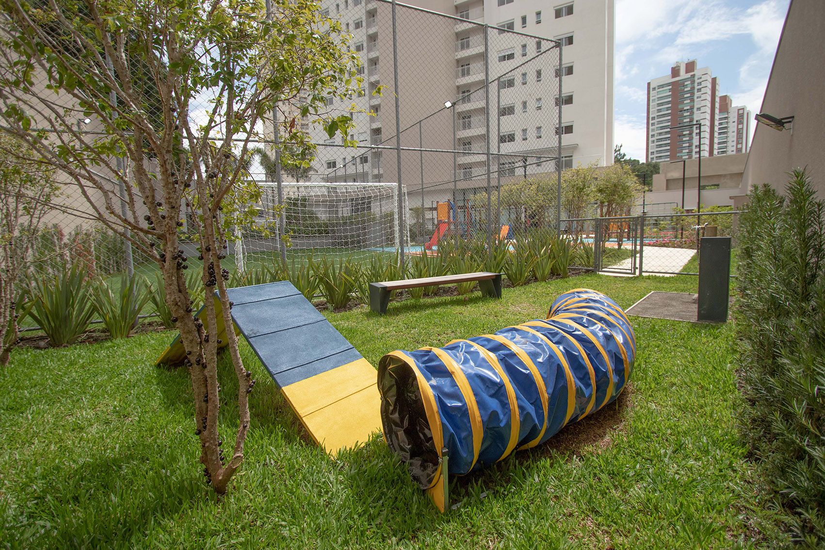 Helbor Landscape Ecoville — Pet Place