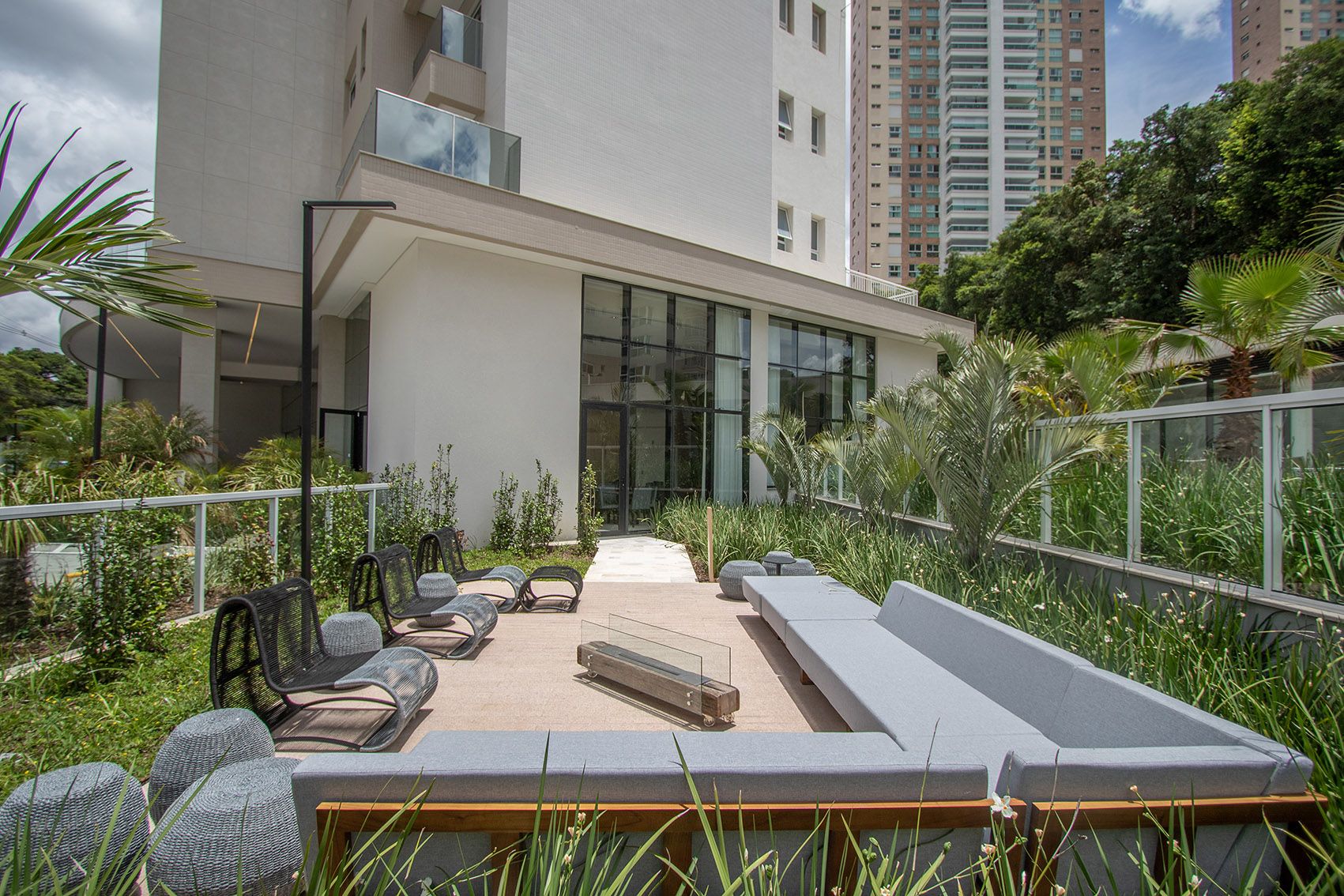 Helbor Landscape Ecoville — Praça Eco Fire