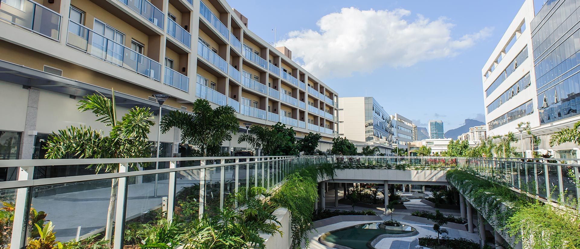 Link Office, Mall & Stay — Interno