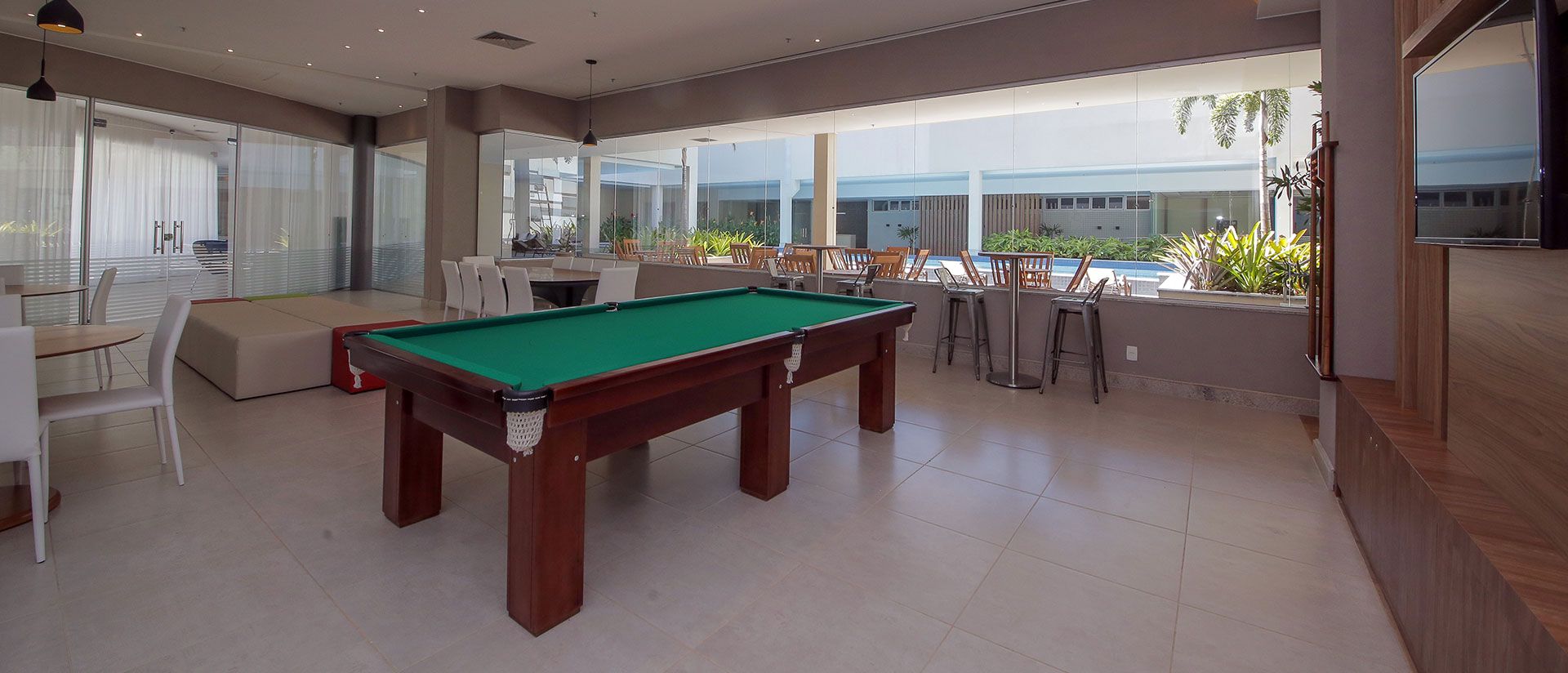 Neolink Office Mall & Stay — Neolink salão de jogos