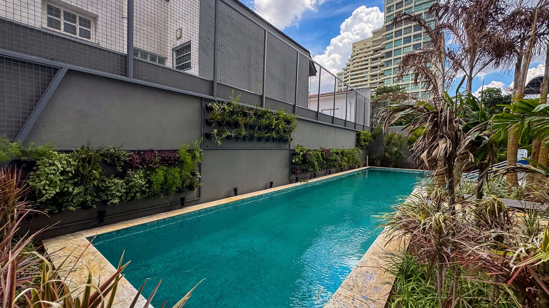 Helbor B Liv — Piscina