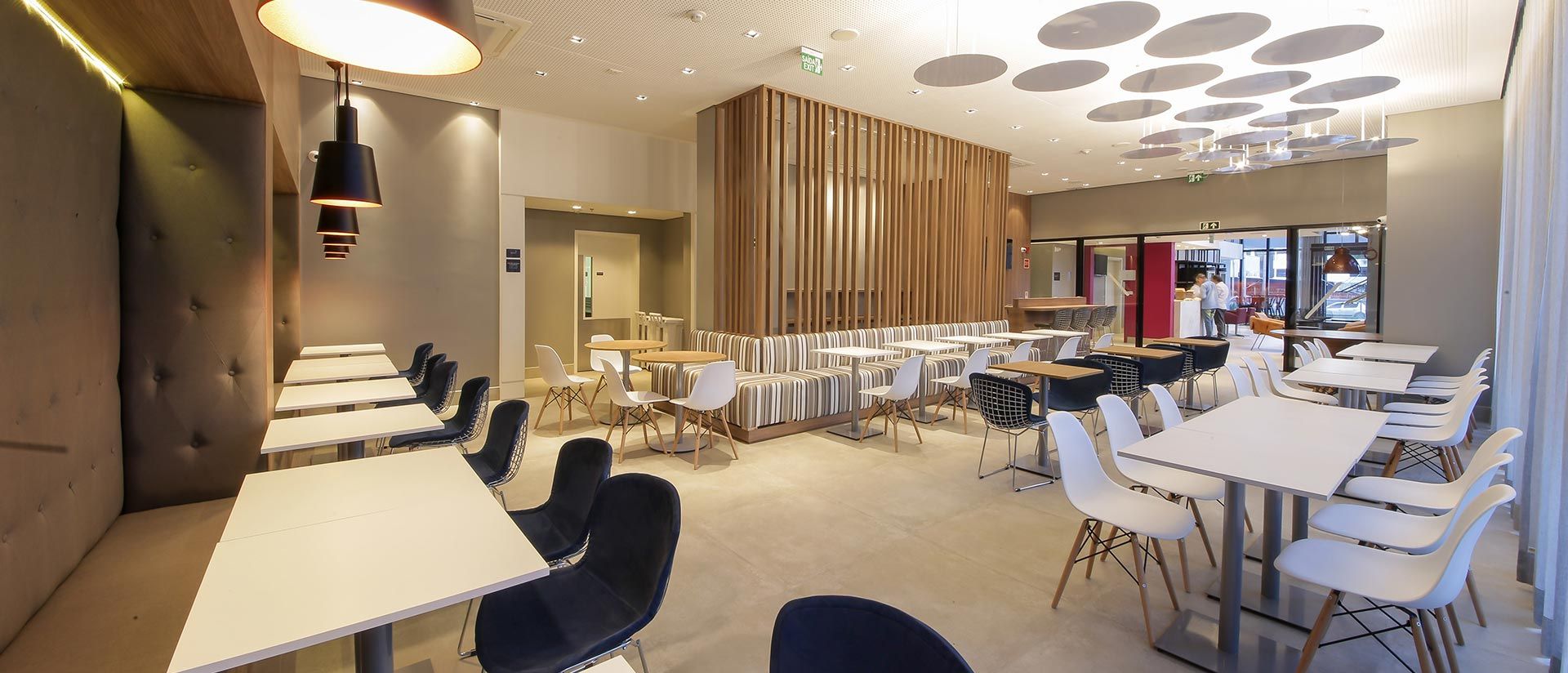 Restaurante com área externa