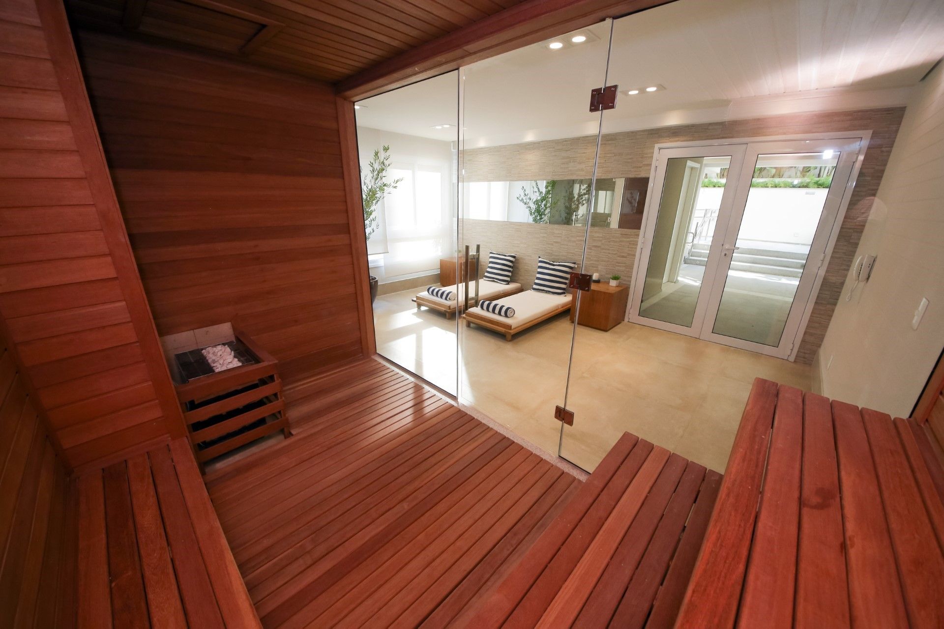 Sauna com sala de descanso